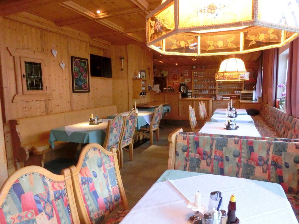 Pension Enzian ニーデラウ エクステリア 写真
